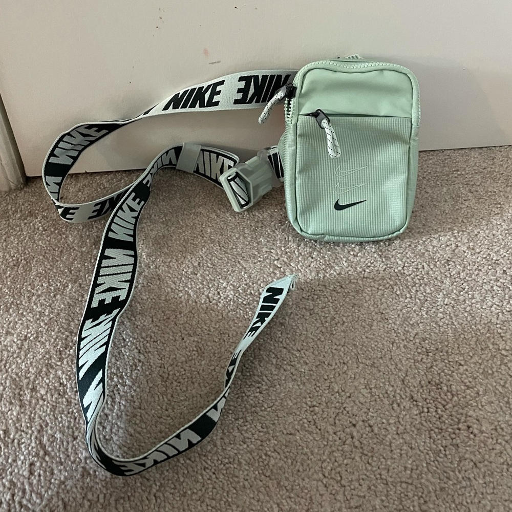 Nike Crossbody Fannypack